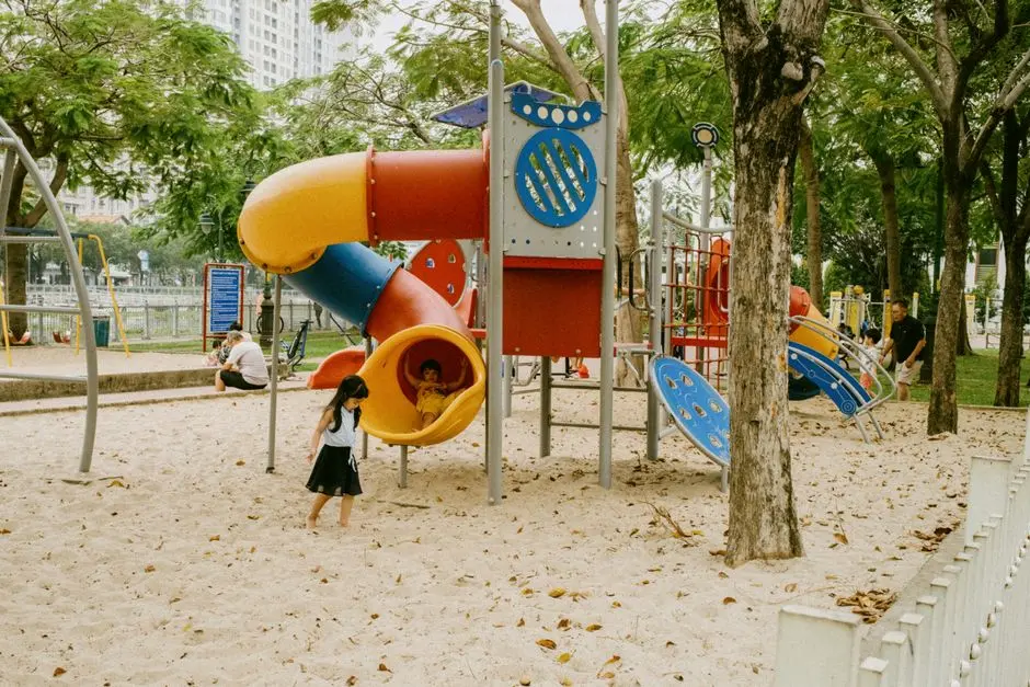 Community at CENTRAL PARK LAKE FRONT TOWERS, Sector 33, Sohna, Gurgaon